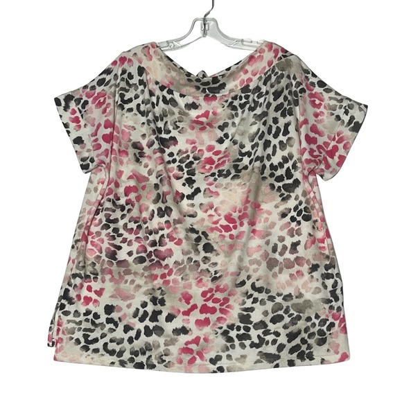 ODDY Tops - 3/$12 ODDY Short Sleeve Animal Print Pullover Top Pink Gray Womens 1X USA